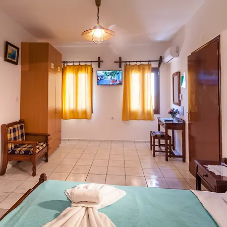 Poco Loco Bed & Breakfast Chania (Crete)