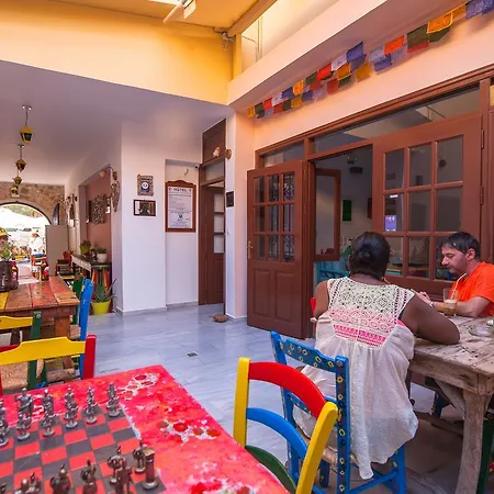 فندق مبيت وإفطار Poco Loco