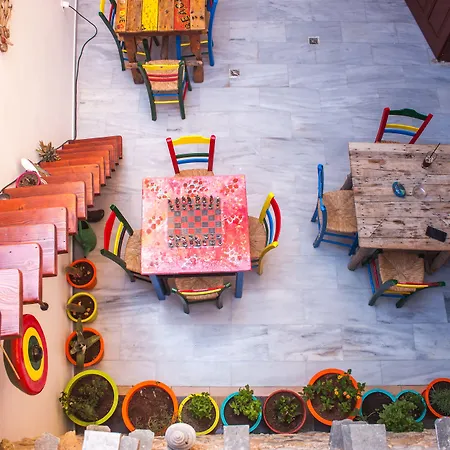 לינה וארוחת בוקר Poco Loco