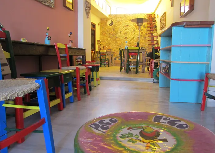 Poco Loco Panzió Hriszí Aktí Haniá