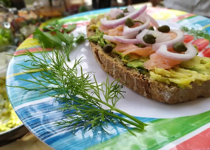 לינה וארוחת בוקר Poco Loco